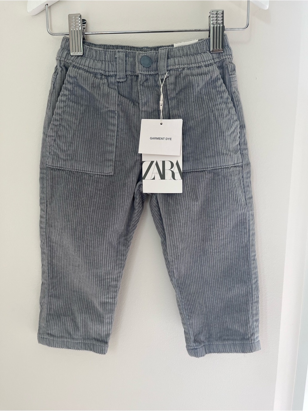 ZARA Brand-New 9-12M Gray Corduroy Pants